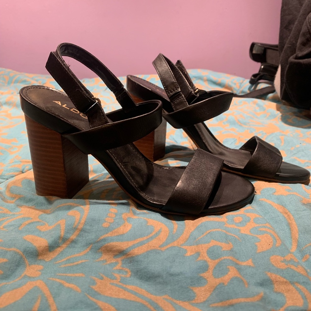 black aldo heels with straps